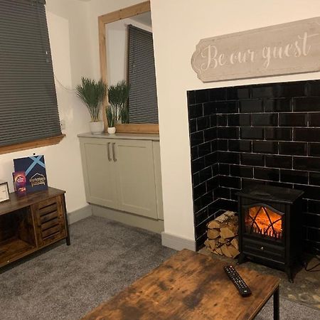 Cosy Cottage In Redcar - Workstays Uk Wilton  外观 照片